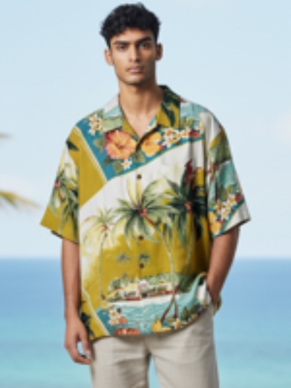Tony Bahama Features Royal Hawaiian Resort Short Sleeve Button Front Shirt Sz L